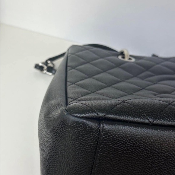 Black GST
Caviar with silver hardware - Picture 6 of 8